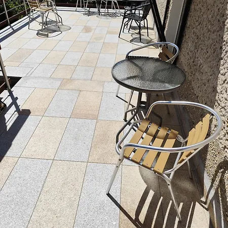 بيت ضيافة Goscinne *